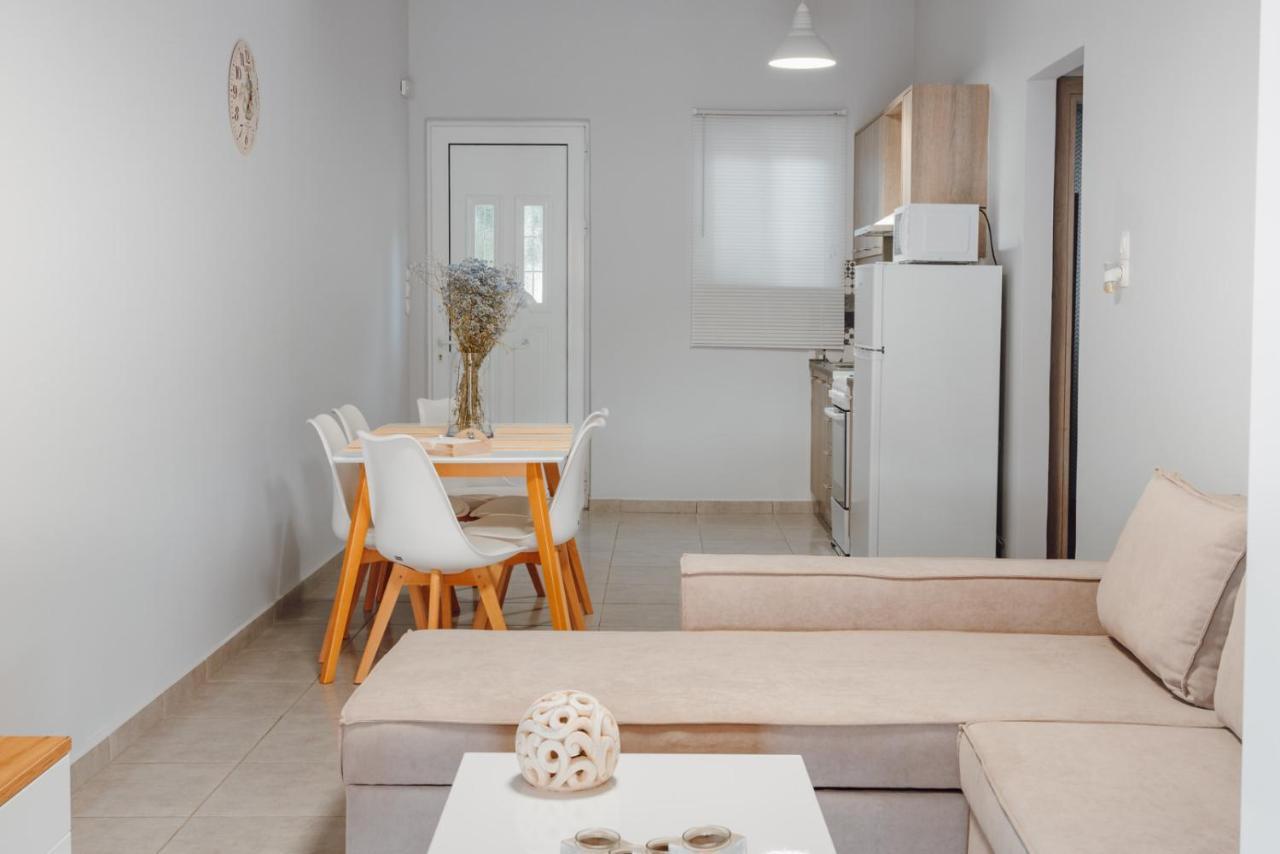 Thalassa Almyros Apartments ヴェルガ・カラマタ エクステリア 写真
