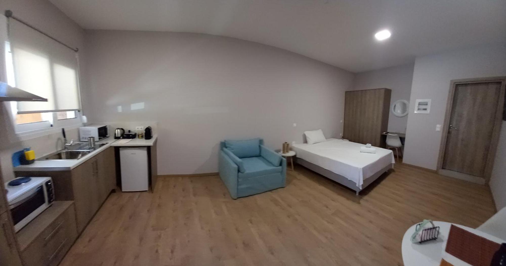 Thalassa Almyros Apartments ヴェルガ・カラマタ エクステリア 写真